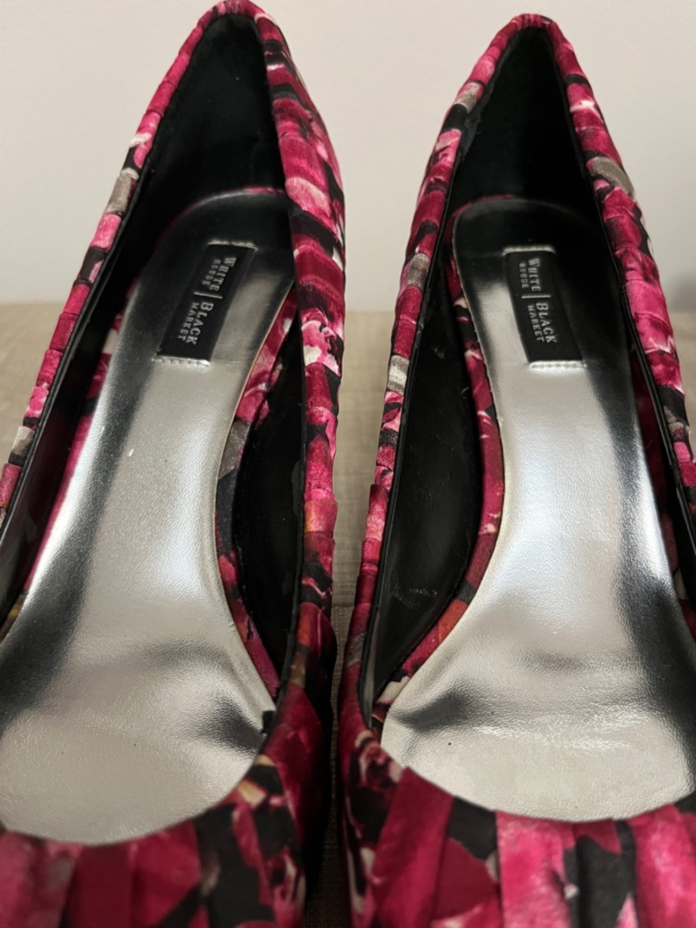 White House Black Market Fuchsia Floral Peep-Toe Heels - Picture 7 of 8
